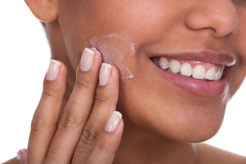 moisturizing face